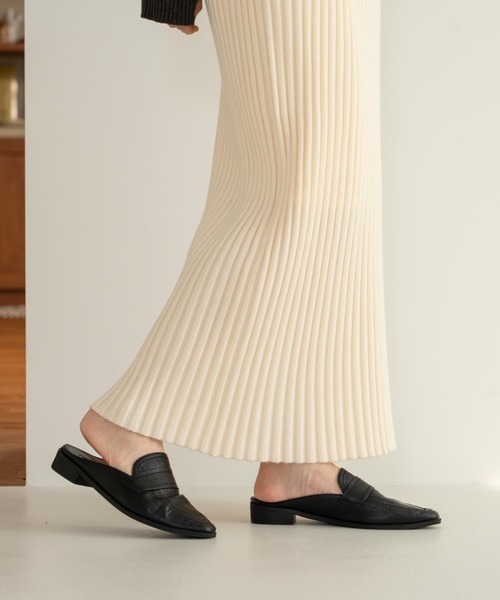 hinari（ヒナリ）の「Iラインシルエットニットスカート（スカート・レディース・チャコールグレー/ブラック/アイボリー・SMALL/X-SMALL/FREE）」の22枚目の写真