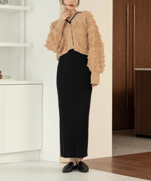 hinari（ヒナリ）の「Iラインシルエットニットスカート（スカート・レディース・チャコールグレー/ブラック/アイボリー・SMALL/X-SMALL/FREE）」の7枚目の写真