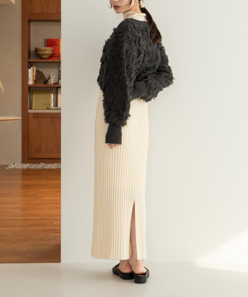 hinari（ヒナリ）の「Iラインシルエットニットスカート（スカート・レディース・チャコールグレー/ブラック/アイボリー・SMALL/X-SMALL/FREE）」の18枚目の写真