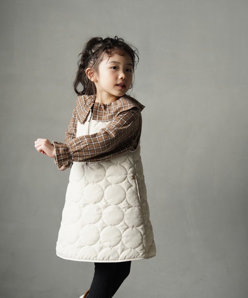 MAKE YOUR DAY（メイクユアデイ）の「ビッグフリルカラーブラウス■80～140cm（シャツ/ブラウス・キッズ・ベージュ/レッド/ブルー/オフホワイト・80/110/120/130/140/90/100）」の12枚目の写真