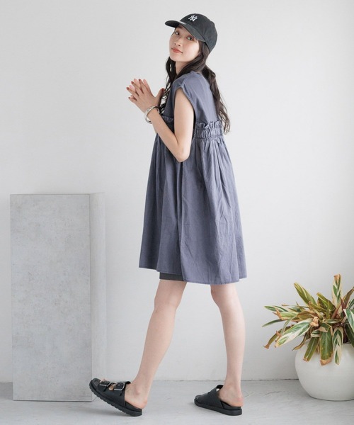 LOWRYS FARM（ローリーズファーム）の「ピグメントキリカエＳＳ　133881（Tシャツ/カットソー・レディース・チャコールグレー/アイボリー/ブルー・LONG/SHORT）」の6枚目の写真