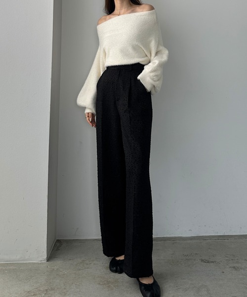 Louere(ルエレ)の「薄手ツイードタックパンツ(スラックス・レディース・ブラック/アイボリー/グレイッシュベージュ・SMALL/MEDIUM/LARGE/X-LARGE)」の5枚目の写真