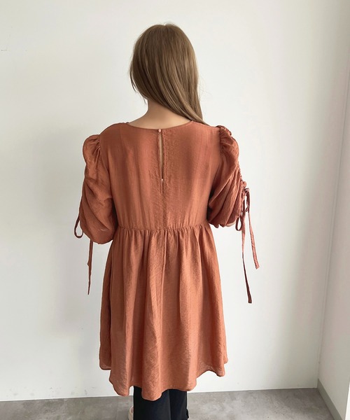 apres jour（アプレジュール）の「【apres jour mimi】ドロストスリーブチュニックブラウス【ZOZOTOWN限定アイテム】（シャツ/ブラウス・レディース・アイボリー/オレンジ/ミント・X-LARGE/フリー）」の7枚目の写真