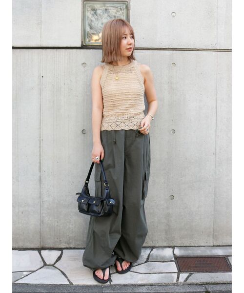 Ungrid（アングリッド）の「テープヤーンアメスリニットタンクトップ（ニット/セーター・レディース・ブラック/ベージュ/オレンジ・FREE）」の17枚目の写真