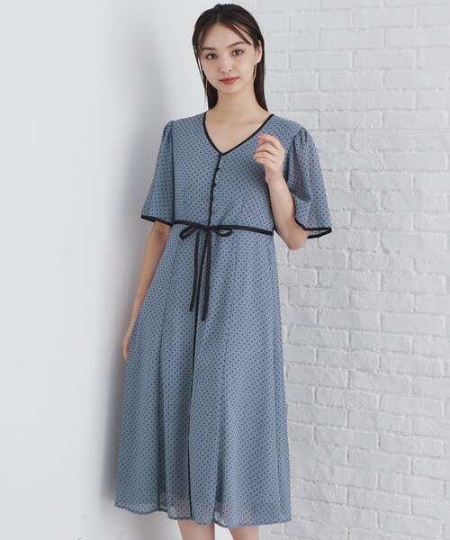 セール】フロッキードットバイカラーフレアワンピース【洗濯機洗い可