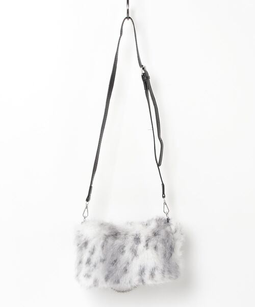 CELENA（セレナ）の「ダブルチェーン PUレザーハンドル ファーバッグ（ハンドバッグ・レディース・ブラウン/グレー/カーキ・F）」の4枚目の写真