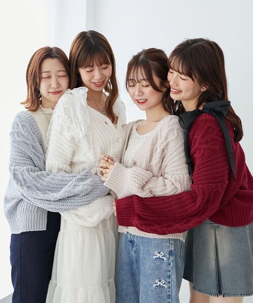 MAJESTIC LEGON（マジェスティックレゴン）の「ハートマシュマロモールカーディガン（カーディガン/ボレロ・レディース・アイボリー/ピンクベージュ/ブルー系その他5/ボルドー/ブラウン/グレイッシュベージュ/ラベンダー・MEDIUM）」の21枚目の写真