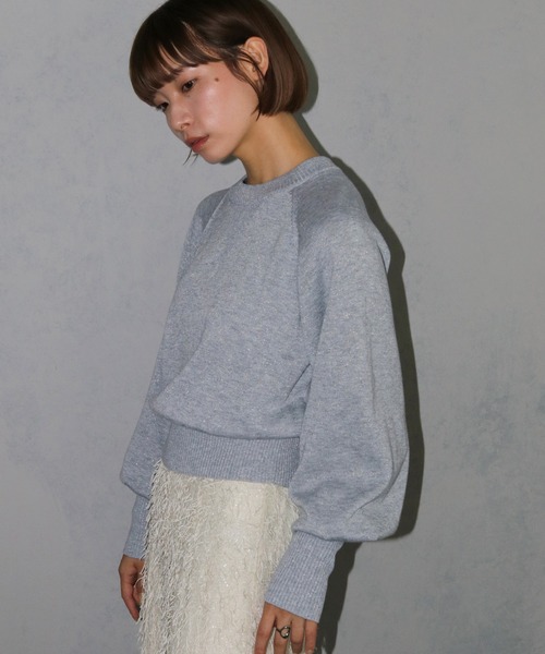 cheriella(シェリエラ)の「【cheriella】スウェットライク ラメニットプルオーバー SWEAT-LIKE LAME KNIT PULLOVER(ニット/セーター・レディース・グレー/チャコールグレー/レッド・M)」の16枚目の写真