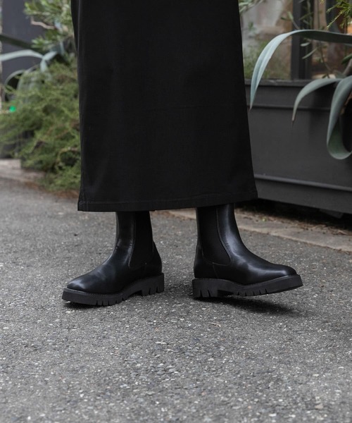 SENSE OF PLACE by URBAN RESEARCH（センスオブプレイスバイアーバンリサーチ）の「トラックソールサイドゴアブーツ（ブーツ・レディース・ブラック/ダークブラウン・SMALL/MEDIUM/LARGE）」の5枚目の写真