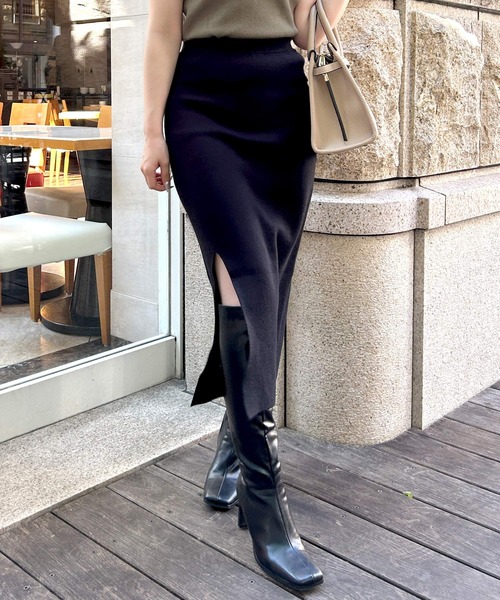 Julia Boutique(ジュリアブティック)の「選べる柄&無地 スリット入りロングニットスカート(スカート・レディース・パープル/レオパード/ブラック/アニマル/グレー・ONE)」の8枚目の写真
