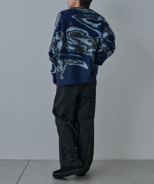COLONY 2139（コロニートゥーワンスリーナイン）の「アートパターンシャギーニットクルー（ニット/セーター・メンズ・グレー/ブラック/ネイビー・LARGE/MEDIUM）」の16枚目の写真