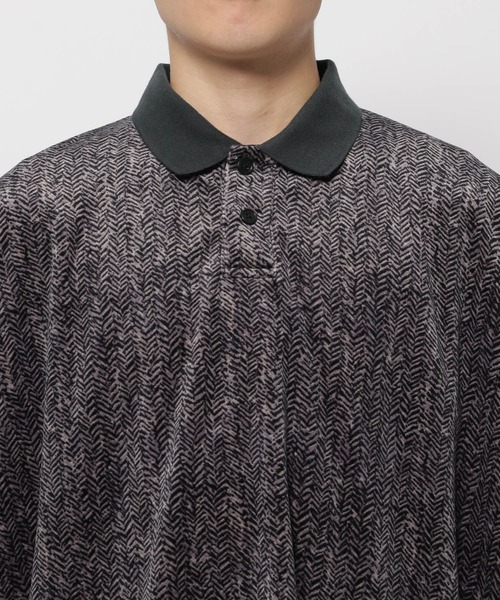 niko and...(ニコアンド)の「プリントベロアポロシャツ(ポロシャツ・メンズ・グレー/ブラウン・LARGE/MEDIUM)」の4枚目の写真