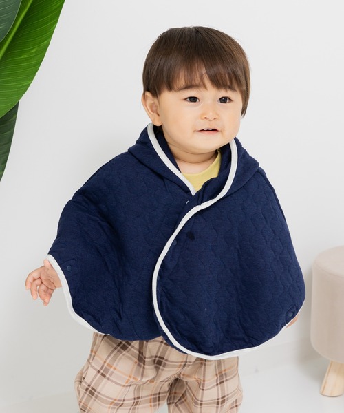 chil2（チルツー）の「ニットキルトポンチョ（ポンチョ・キッズ・ブラック/グレー/オートミール/ネイビー・80ｃｍ/90cm/100cm）」の4枚目の写真