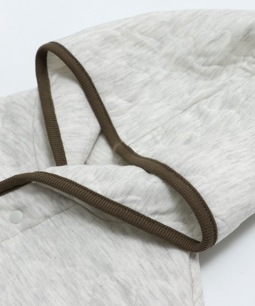 chil2（チルツー）の「ニットキルトポンチョ（ポンチョ・キッズ・ブラック/グレー/オートミール/ネイビー・80ｃｍ/90cm/100cm）」の11枚目の写真