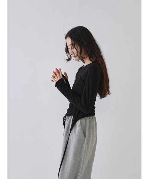 Uenui(ウニュイ)の「レイヤード ストリングデザイン トップス カットソー(その他トップス・レディース・ブラック/ホワイト/グレー・FREE)」の14枚目の写真