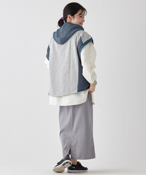 KRIFF MAYER Lady's Collection（クリフメイヤーレディースコレクション）の「ニット切り替えフードベスト（ベスト・レディース・ナチュラル/イエロー/チャコール/グレー・LARGE/MEDIUM）」の10枚目の写真