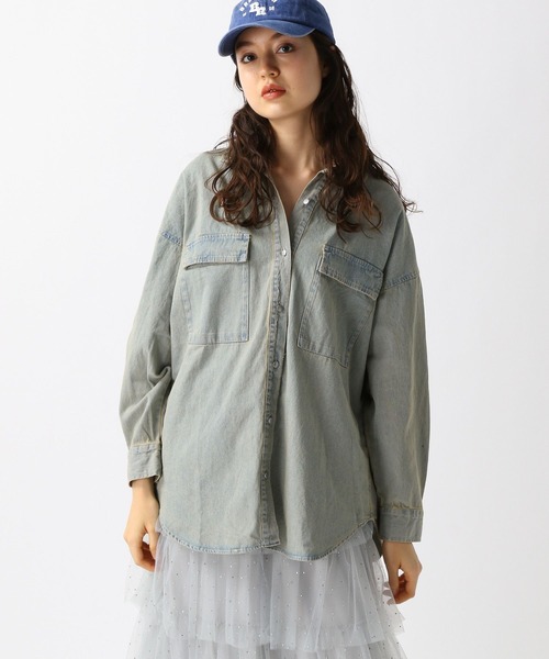 FOREVER 21（フォーエバー トゥエンティーワン）の「【2025SS】ビッグオーバーダイデニムシャツ（シャツ/ブラウス・レディース・ブルー/グレー・FREE）」の19枚目の写真