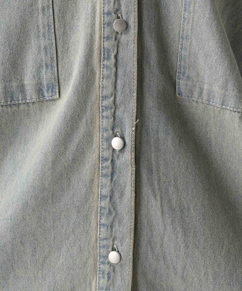 FOREVER 21（フォーエバー トゥエンティーワン）の「【2025SS】ビッグオーバーダイデニムシャツ（シャツ/ブラウス・レディース・ブルー/グレー・FREE）」の10枚目の写真