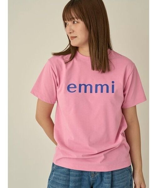 emmi（エミ）の「【10th】【ONLINE限定カラー】eco emmiロゴTシャツ（Tシャツ/カットソー・レディース・グレー/ブルー/ライム/レッド/ピンク/ホワイト/ネイビー/イエロー/オレンジ/ベージュ/ブラック・FREE）」の9枚目の写真