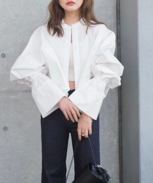 LAULEN（ローレン）の「volume sleeve cropped shirt /ボリュームスリーブ クロップド シャツ（シャツ/ブラウス・レディース・ホワイト/ブルー・FREE）」の11枚目の写真