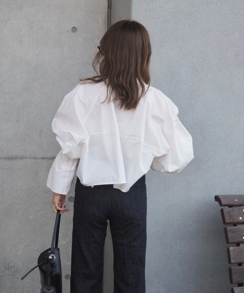 LAULEN（ローレン）の「volume sleeve cropped shirt /ボリュームスリーブ クロップド シャツ（シャツ/ブラウス・レディース・ホワイト/ブルー・FREE）」の12枚目の写真