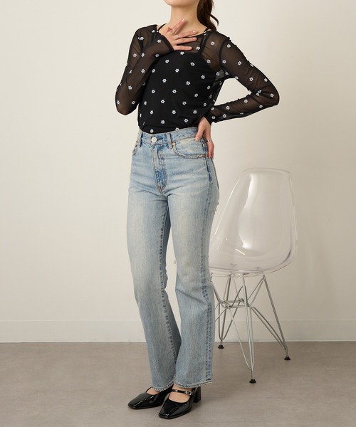 MAGASIN DE MODE Chou Chou（マガジンデモードシュシュ）の「【MAGASIN DE MODE Chou Chou】シアーフラワーフロッキープルオーバー インナー DTK※（Tシャツ/カットソー・レディース・グレー/アイボリー/ブラック・FREE）」の8枚目の写真