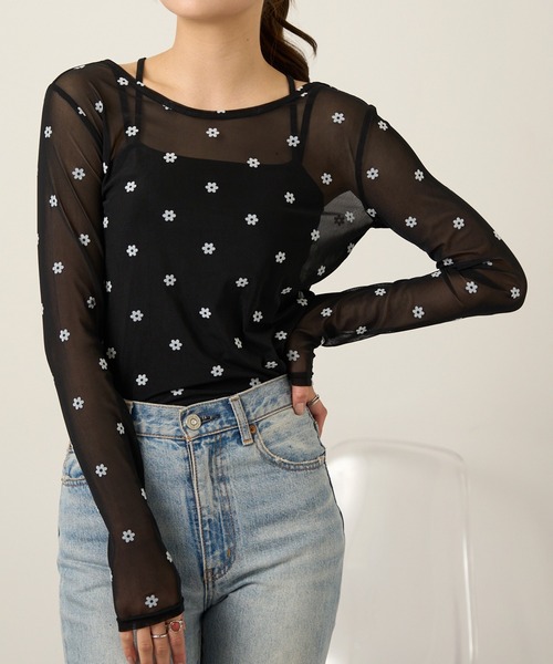 MAGASIN DE MODE Chou Chou（マガジンデモードシュシュ）の「【MAGASIN DE MODE Chou Chou】シアーフラワーフロッキープルオーバー インナー DTK※（Tシャツ/カットソー・レディース・グレー/アイボリー/ブラック・FREE）」の5枚目の写真