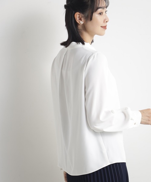 FOUND GOOD（ファウンドグッド）の「O/ボウタイブラウスLS（シャツ/ブラウス・レディース・ホワイト系5/ブルー系2/グレー系/ブラック・M/S/L）」の6枚目の写真