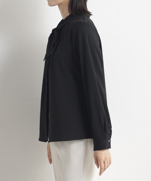 FOUND GOOD（ファウンドグッド）の「O/ボウタイブラウスLS（シャツ/ブラウス・レディース・ホワイト系5/ブルー系2/グレー系/ブラック・M/S/L）」の9枚目の写真