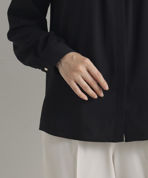 FOUND GOOD（ファウンドグッド）の「O/ボウタイブラウスLS（シャツ/ブラウス・レディース・ホワイト系5/ブルー系2/グレー系/ブラック・M/S/L）」の11枚目の写真