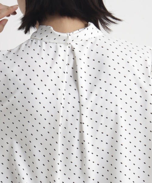 FOUND GOOD（ファウンドグッド）の「O/ボウタイブラウスLS（シャツ/ブラウス・レディース・ホワイト系5/ブルー系2/グレー系/ブラック・M/S/L）」の13枚目の写真