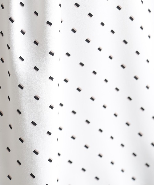 FOUND GOOD（ファウンドグッド）の「O/ボウタイブラウスLS（シャツ/ブラウス・レディース・ホワイト系5/ブルー系2/グレー系/ブラック・M/S/L）」の16枚目の写真