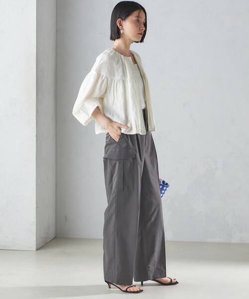 SHIPS（シップス）の「〈洗濯機可能〉ポリエステル 麻 カーゴ パンツ（カーゴパンツ・レディース・ダークグレー/ネイビー/ライトピンク・38/36）」の10枚目の写真