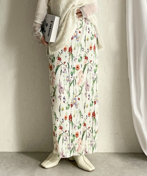 She's Closet(シーズクローゼット)の「【セルフカット】フラワープリント花柄ストレートIラインハイウエストタイトプリーツロングスカート(スカート・レディース・ブラック/オフホワイト・FREE)」の2枚目の写真