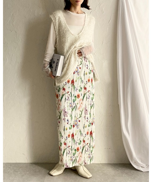 She's Closet(シーズクローゼット)の「【セルフカット】フラワープリント花柄ストレートIラインハイウエストタイトプリーツロングスカート(スカート・レディース・ブラック/オフホワイト・FREE)」の3枚目の写真