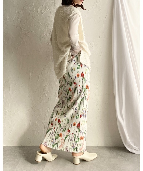 She's Closet(シーズクローゼット)の「【セルフカット】フラワープリント花柄ストレートIラインハイウエストタイトプリーツロングスカート(スカート・レディース・ブラック/オフホワイト・FREE)」の17枚目の写真