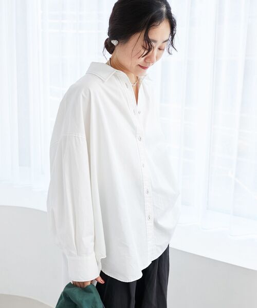 le.coeur blanc(ルクールブラン)の「《WEB限定アイテム》バックデザインオーバーデニムシャツ(シャツ/ブラウス・レディース・オフホワイト/ブルー/ネイビー・38)」の17枚目の写真