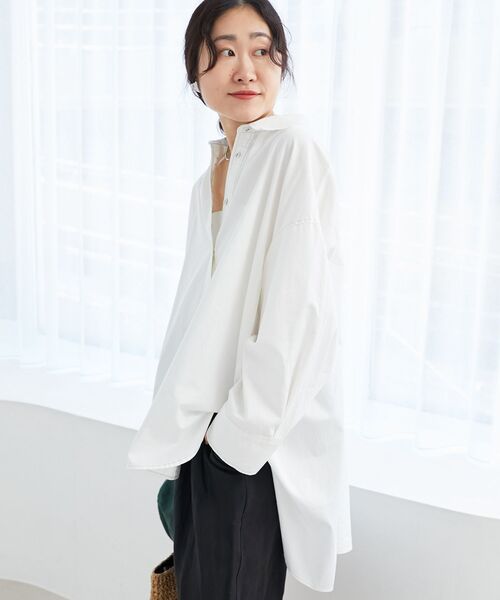 le.coeur blanc(ルクールブラン)の「《WEB限定アイテム》バックデザインオーバーデニムシャツ(シャツ/ブラウス・レディース・オフホワイト/ブルー/ネイビー・38)」の20枚目の写真