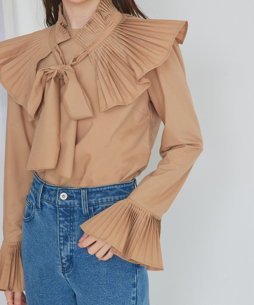 SELFIST（セルフィスト）の「【STORY掲載】２WAY プリーツ襟付ボウタイブラウス リボン ブラウス　レイヤード　秋服（シャツ/ブラウス・レディース・ブラック/ホワイト/ベージュ・フリー）」の3枚目の写真