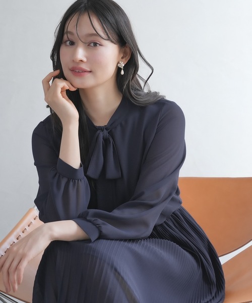 ボウタイジョーゼットプリーツワンピース（ワンピース）｜TRUDEA  