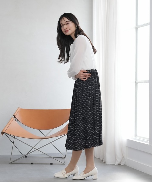 TRUDEA(トルディア)の「ボウタイジョーゼットプリーツワンピース(ワンピース・レディース・ネイビー/ライトグレー/ブラック・MEDIUM/LARGE)」の21枚目の写真