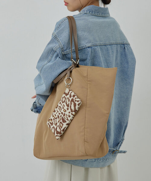 GALLARDAGALANTE（ガリャルダガランテ）の「【2.718】ダブルハンドルトートバッグ（トートバッグ・レディース・ブラック/キャメル/アイボリー・FREE）」の3枚目の写真