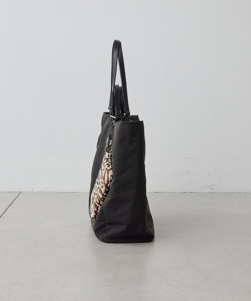 GALLARDAGALANTE（ガリャルダガランテ）の「【2.718】ダブルハンドルトートバッグ（トートバッグ・レディース・ブラック/キャメル/アイボリー・FREE）」の11枚目の写真