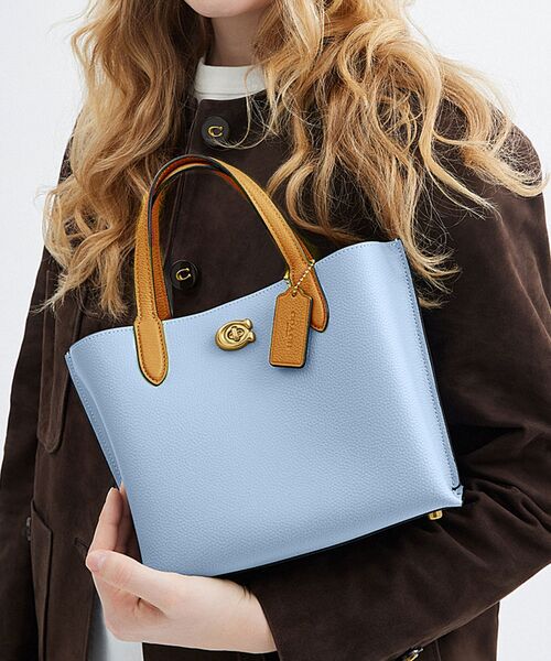【COACH】ウィロウ トート バッグ 24・シグネチャー キャンバス COACH｜【公式】ウィロウ トート バッグ 24・シグネチャー