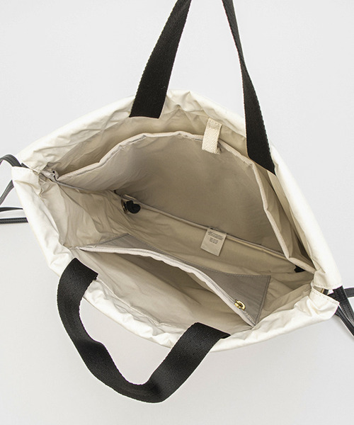 ■LeSportsac■CITY KNAPSACKアップタウン BLACK TH CITY KNAPSACKアップタウンブラックシャイン/ブラック