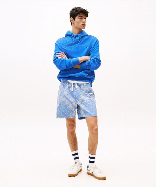 tommy jeans(トミー ジーンズ)の「オールオーバープリントルーズビーチショーツ(その他パンツ・メンズ・ブルー・MEDIUM/LARGE/SMALL)」の4枚目の写真
