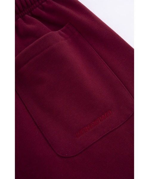 UNKNOWN LONDON（アンノウン・ロンドン）の「スウェットパンツ｜DARK REDxBLACK CROSS JOGGER｜Unknown London（スウェットパンツ・メンズ・レッド・XL/L/M/S/XS）」の8枚目の写真