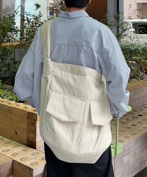 B.R.U（ブル）の「TCフラップポケットショルダーバッグ（ショルダーバッグ・メンズ・カーキ/ブラック/ベージュ/アイボリー・FREE）」の2枚目の写真