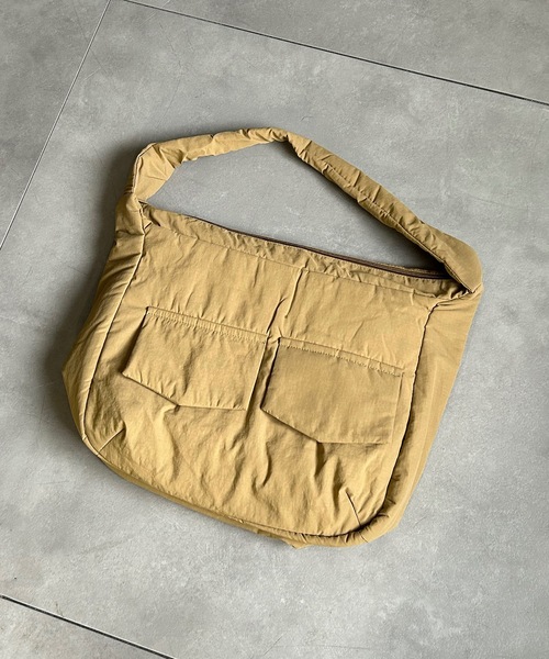 B.R.U（ブル）の「TCフラップポケットショルダーバッグ（ショルダーバッグ・メンズ・カーキ/ブラック/ベージュ/アイボリー・FREE）」の19枚目の写真