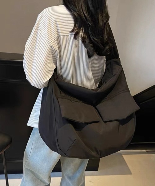 B.R.U（ブル）の「TCフラップポケットショルダーバッグ（ショルダーバッグ・メンズ・カーキ/ブラック/ベージュ/アイボリー・FREE）」の14枚目の写真